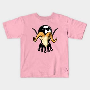 Goat head with horn and eyes that see Kids T-Shirt